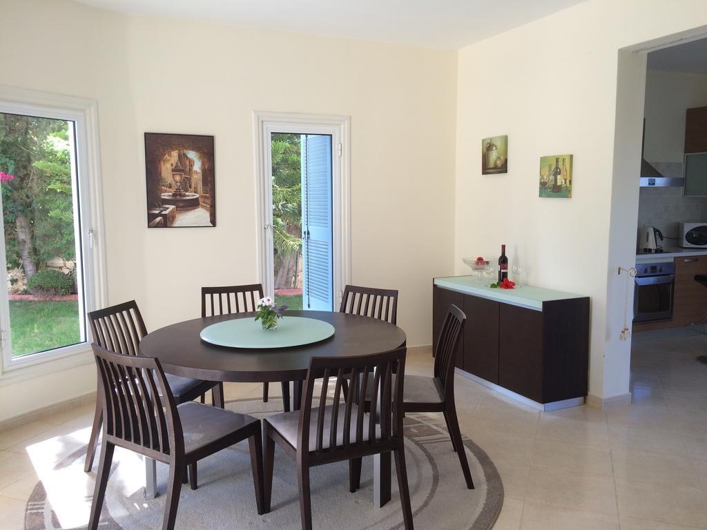 Villa Riverside Polis Chambre photo