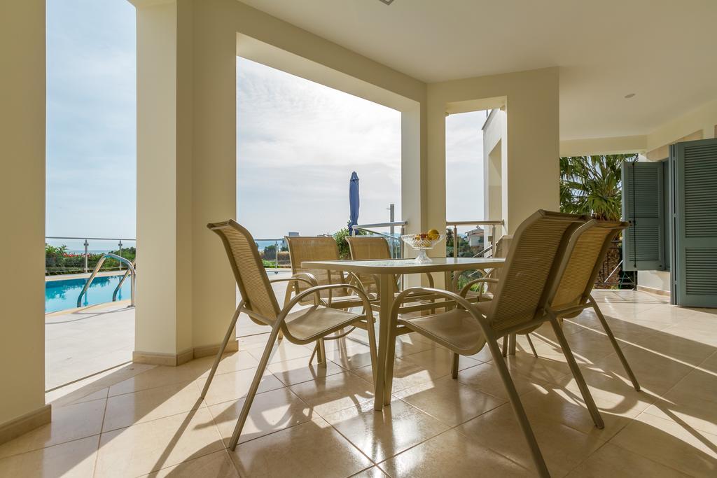 Villa Riverside Polis Extérieur photo