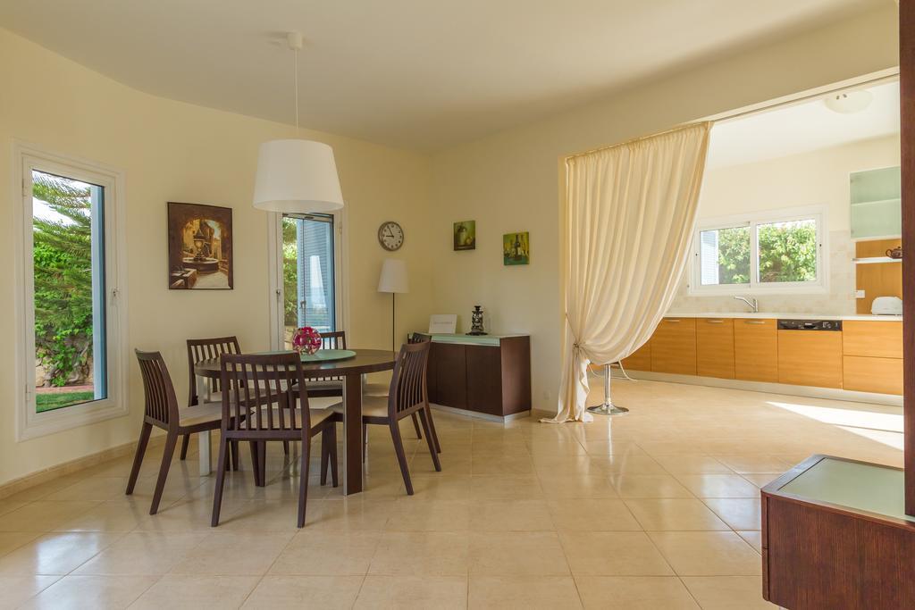 Villa Riverside Polis Extérieur photo