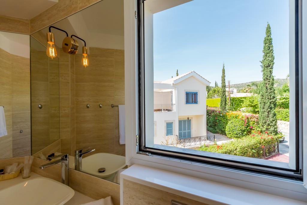 Villa Riverside Polis Extérieur photo